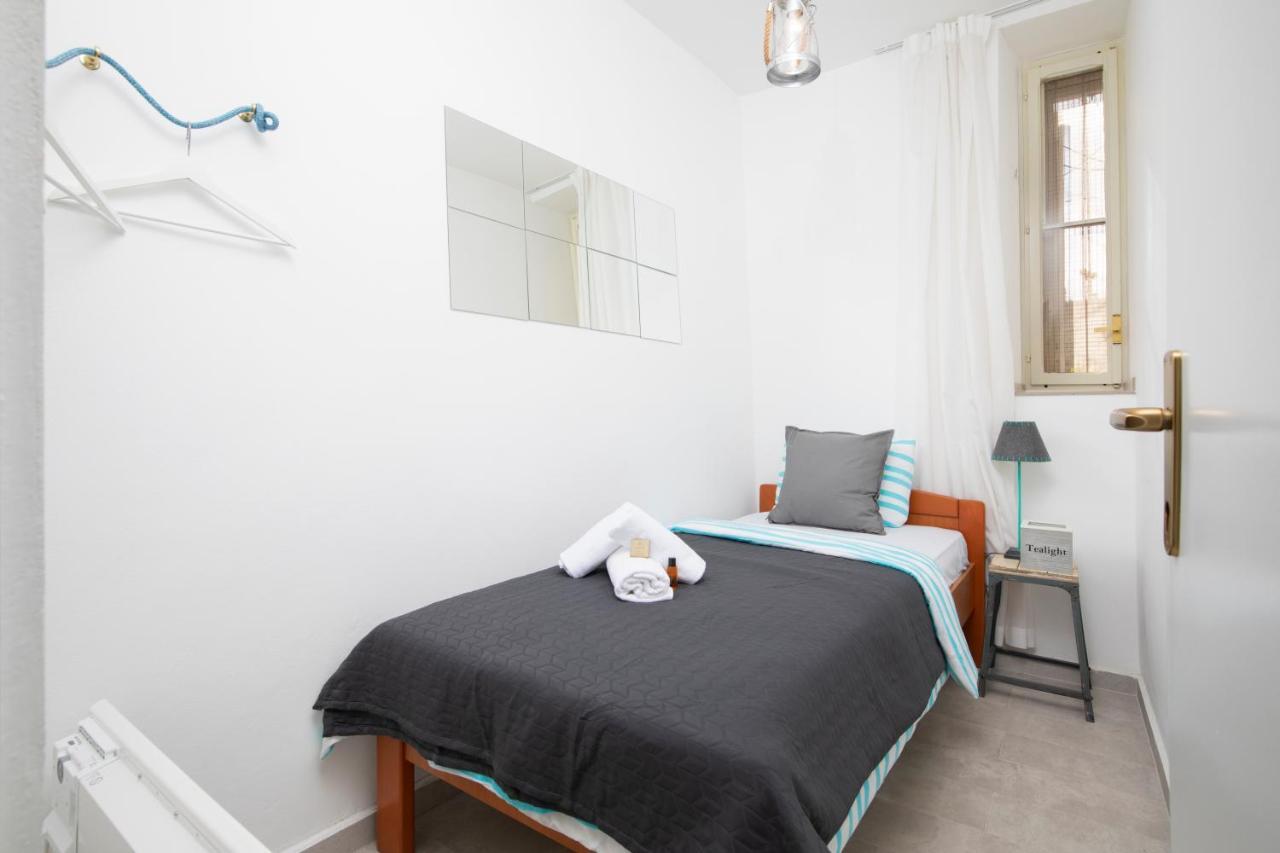 Kandlers Street Apartment Pula Extérieur photo